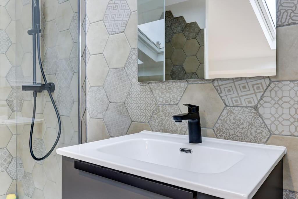 La Cambuse Topdestination-Bourg - Centre Ville - Classe 3 Etoiles 외부 사진